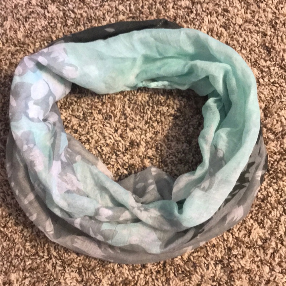 Infinity scarf - Picture 2 of 4